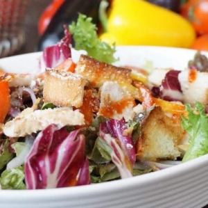 自家製スモークチキンのパンツァネッラ