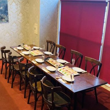 [2nd floor private room] Popular for girls-only gatherings, birthday and wedding celebrations, and entertaining guests.