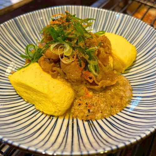 牛バラ出汁巻きとろろがけ