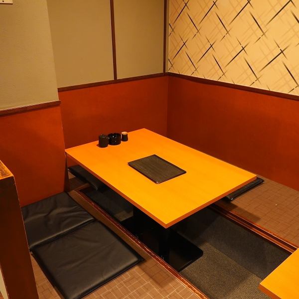 町田のビル地下にある大人の隠れ家的お店。店内は和ビストロの小粋な雰囲気。ＪＲ・小田急町田駅ともに徒歩２分の好立地！【町田/居酒屋/宴会/忘年会/新年会/歓送迎会/飲み放題/肉/鮮魚/もつ鍋】