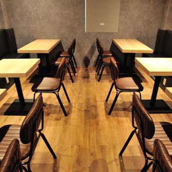 [2nd floor/table seating] The entire 2nd floor can accommodate up to 20 people.This is a recommended seat for a meal with friends, a girls' night out, or a drinking party.We also offer courses with all-you-can-drink perfect for parties.