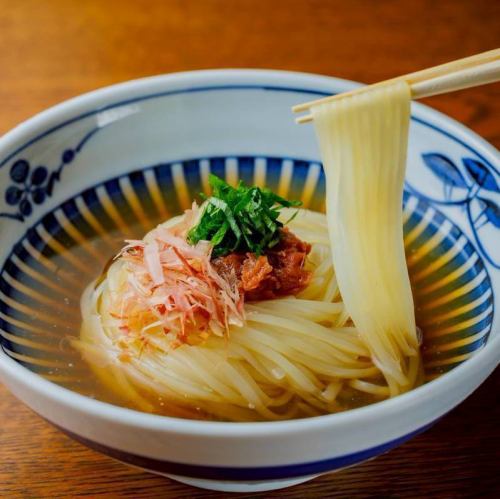 人気の冷麺や韓国料理も☆