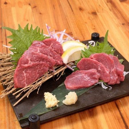 2 types of horsemeat sashimi