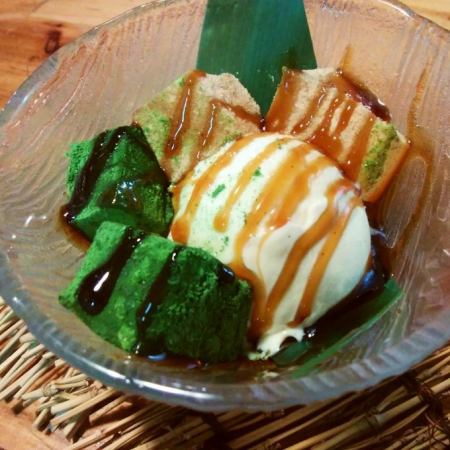 Two Kinds of Warabi Mochi Ice Cream ~Kuromitsu over~