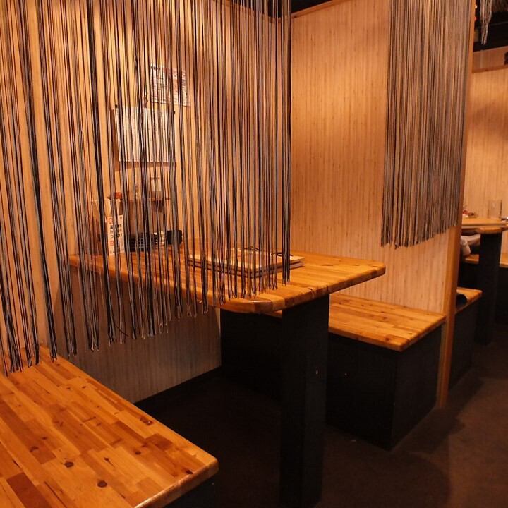 人気の半個室は2名様からご案内。カップルにもおすすめです♪