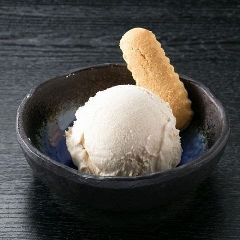 Various types of Okinawa Blue Seal Ice Cream
