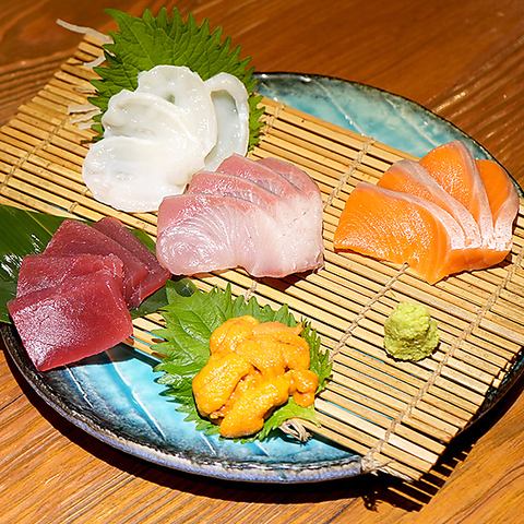 Five kinds of sashimi