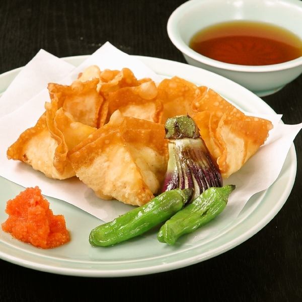 釜めし春の一品料理の数々(写真はえび揚しん丈)