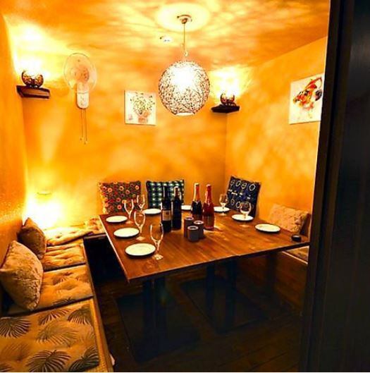 “无限量享用浓郁芝士火锅”+ 3小时无限畅饮 ⇒ 2,480日元 ♪