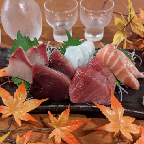 All-you-can-eat sashimi + 2 hours of all-you-can-drink including draft beer