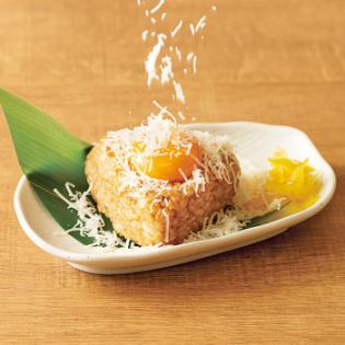 Grilled rice ball with cheese and egg