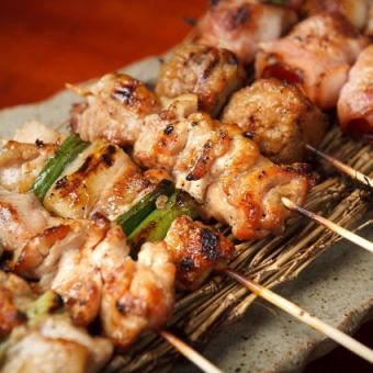 イ【2時間飲み放題付】炭火焼き鳥＆人気メニュー全20品食べ放題【3500円→2500円】