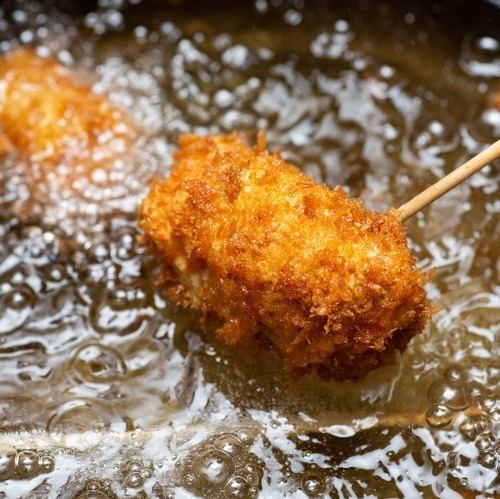 揚げたてサクサク！串カツ食べ放題