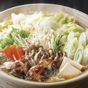 コラーゲンと野菜たっぷり、心も体も温まる博多の味！