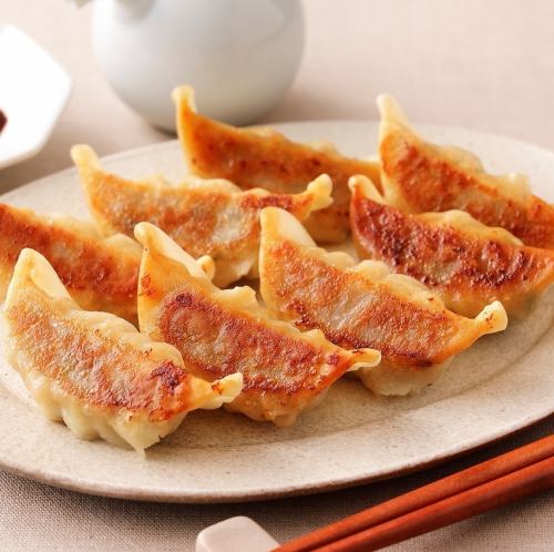 肉汁溢れる旨餃子