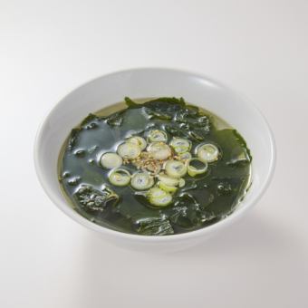 わかめスープ