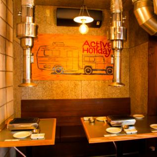 片側ソファーの人気のお席。飲み会にもご家族連れのお食事にも◎