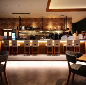 お1人様からでもご利用いただけるカウンター席。ランチなどでご利用ください。※画像はイメージになります。詳しくはお店にお問合せください。