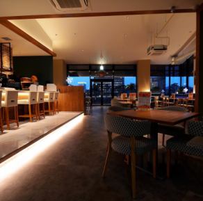 30名様から貸切もご利用頂けます。結婚式の二次会などでご利用ください、貸切をご希望のお客様はお早めにご相談ください。※画像はイメージになります。詳しくはお店にお問合せください。ディナー時のみテーブルチャージ330円頂戴しております。