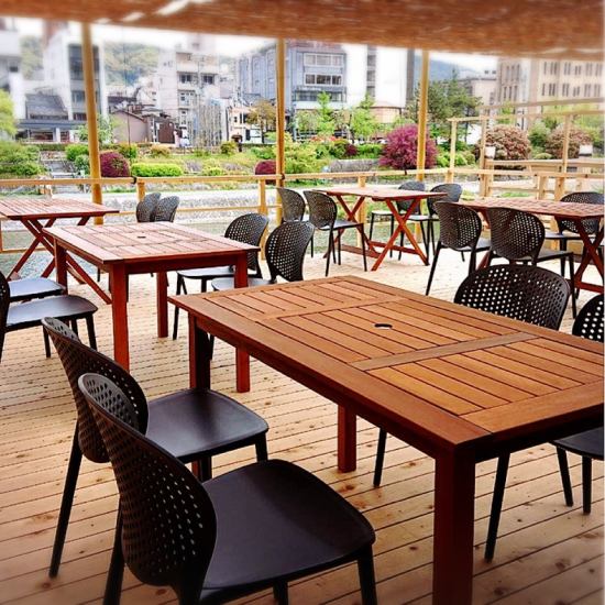 Kawadoko seats are available♪You can spend a wonderful time overlooking the Kamo River and Minamiza