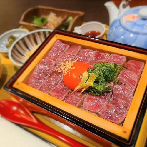 [豪華...僅限午餐☆] 京都黑毛和牛 平井牛 鰻魚飯