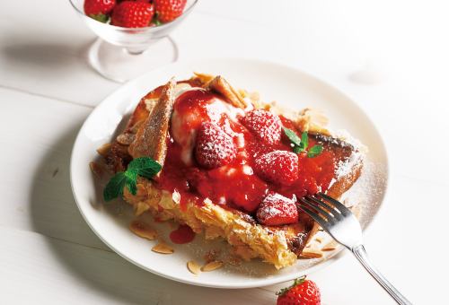 フレンチトーストナポレオンパイ　French Toast Napoleon Pie