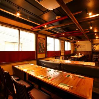 Can be reserved for up to 36 people! It is often used by customers in Hamamatsucho and Daimon for company banquets, farewell parties, welcome parties, social parties, etc.