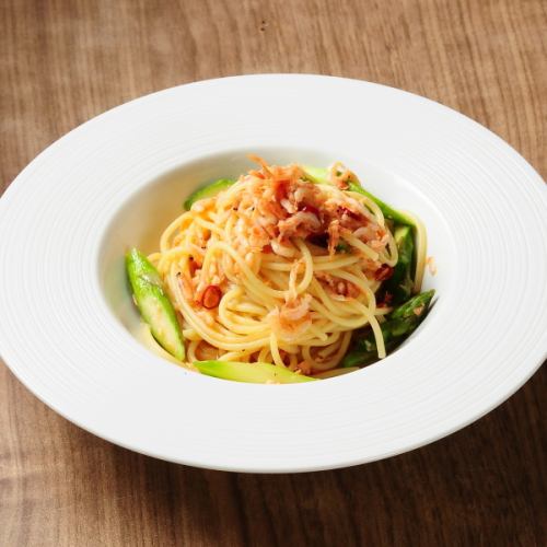 桜エビとアスパラのペペロンチーノ