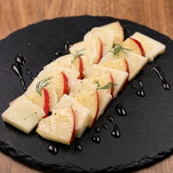 りんごのカプレーゼ