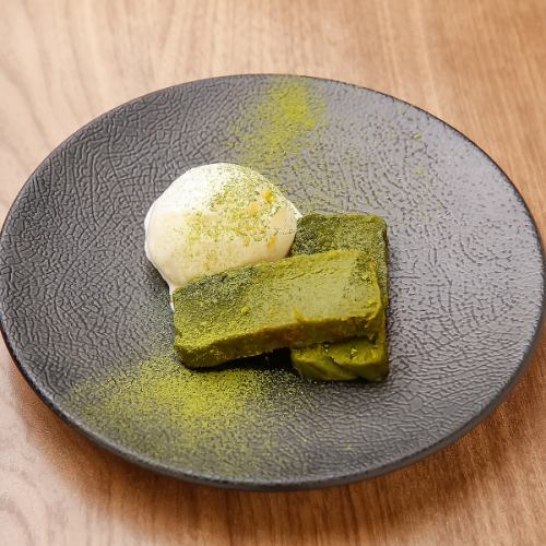 抹茶のテリーヌ＋バニラアイス