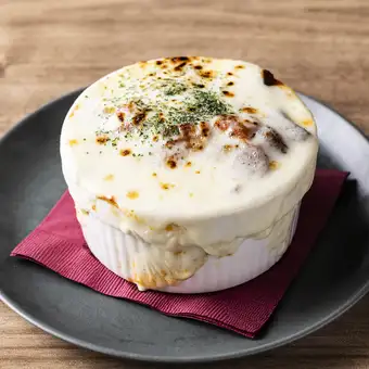 녹는 모짜렐라의 볼케이노 보로네제