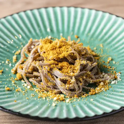 カラスミ香る和風そばパスタ