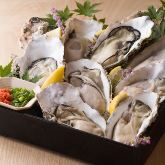 こだわり牡蠣を日本酒と堪能下さい。名物生牡蠣2種食比べ1848円