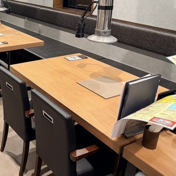 広めのテーブル席はゆったりご利用いただけます！お子様連れのお客様も大歓迎です♪