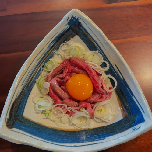 炙りユッケ