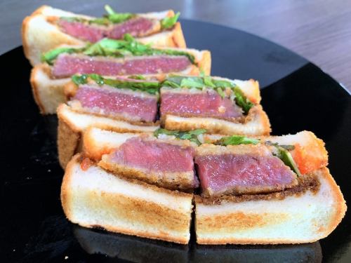 国産黒毛和牛飛騨牛の牛カツサンド
