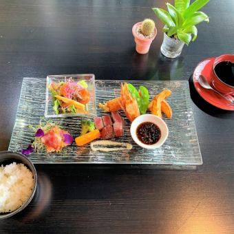套餐以外【午餐盘、单人菜单等】1,800日元（含税）~