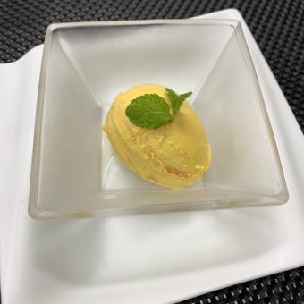 每月冰淇淋
