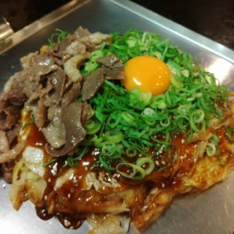 広島名物コーネとねぎたまお好み焼き