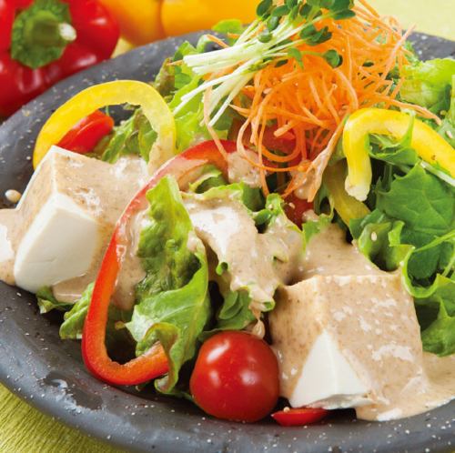 Special tofu salad/3 types of cheese Caesar salad