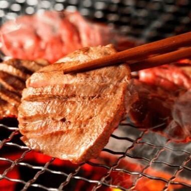 ≪上質なお肉を身近に！ホルモンの極みへ！≫牛司得選ホルモン盛合せ