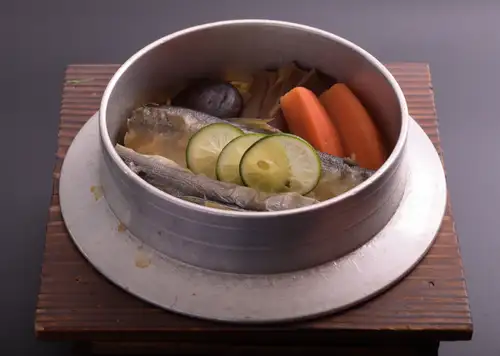 【期間限定】鮎釜めし・鮎甘露煮釜めし