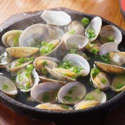 Steamed clam with sake