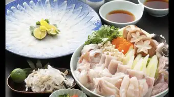 【冬季限定河豚火锅套餐：5,000日元（含税）】畅饮+1,500日元
