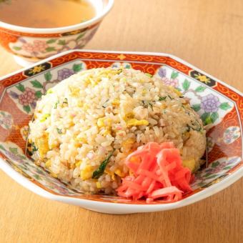 五子炒飯（附湯）