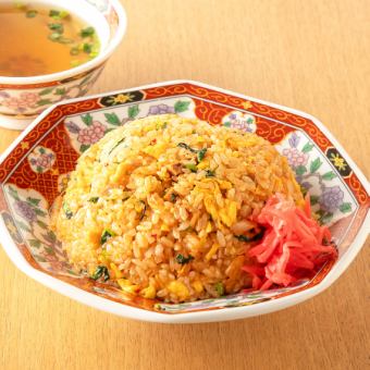 泡菜炒飯（附湯）