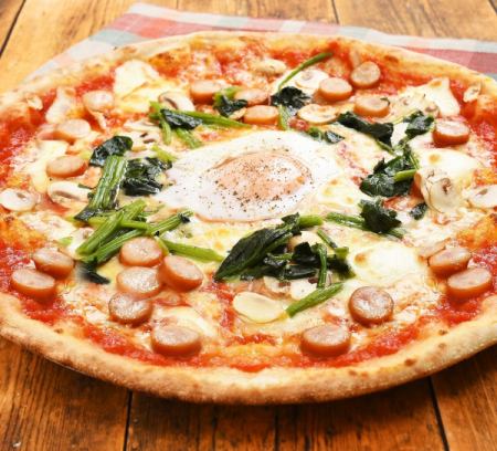 俾斯麦玛格丽特披萨配溏心蛋