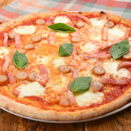 培根香肠玛格丽特披萨