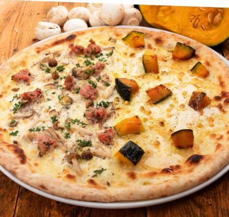 自制香肠蘑菇奶油、南瓜开心果配雪白蜂蜜