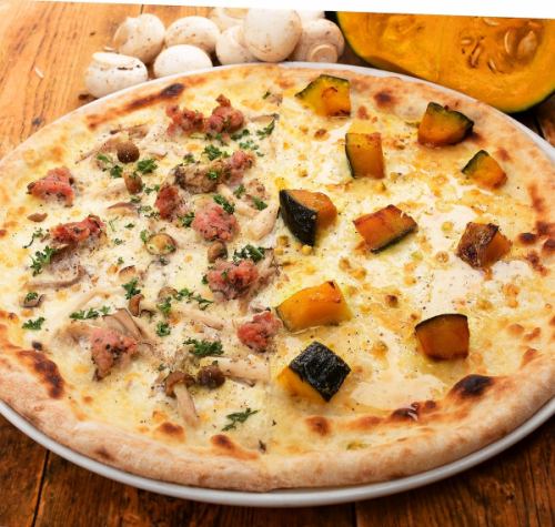 自制香肠蘑菇奶油、南瓜开心果配雪白蜂蜜